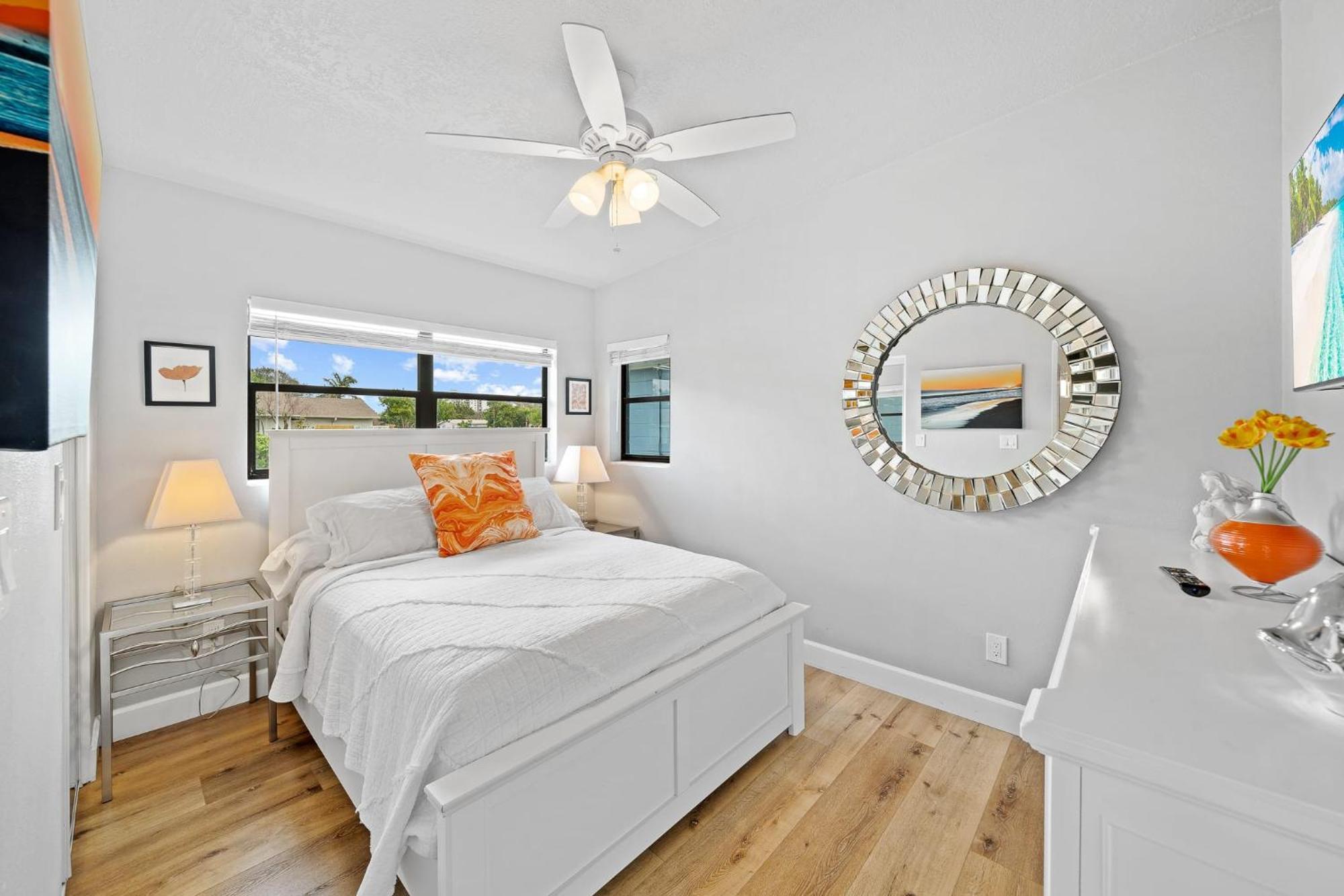 Midtown Cottage - In The Heart Of Cocoa Beach Εξωτερικό φωτογραφία